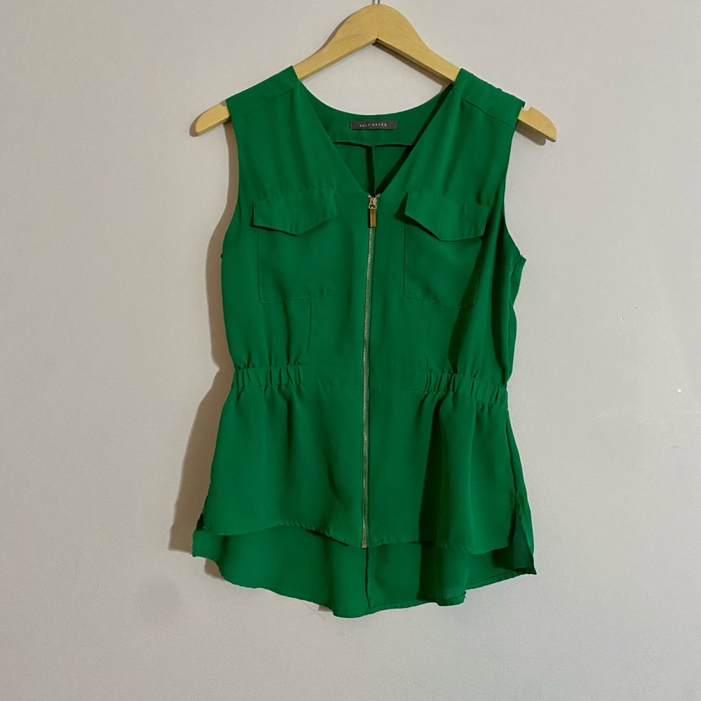 Green blouse sleeveless